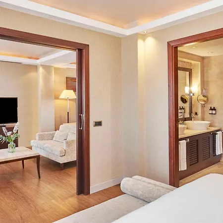 Nh Collection Finisterre Hotell 5*