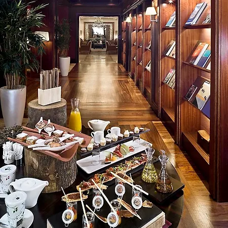 Nh Collection Finisterre 5*