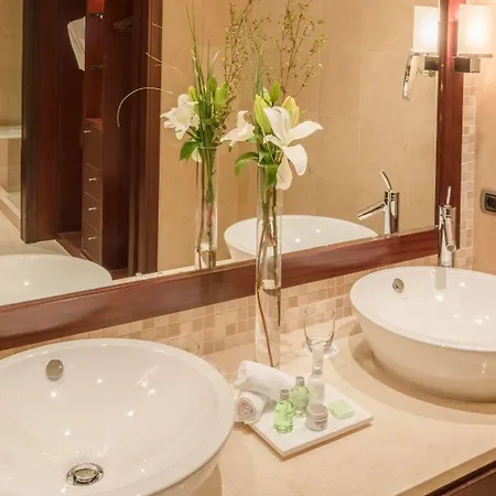 Ξενοδοχείο Nh Collection Finisterre 5*